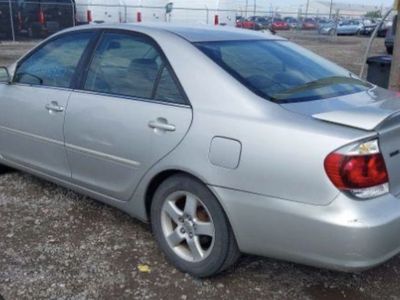 2005 Toyota Camry LE V6