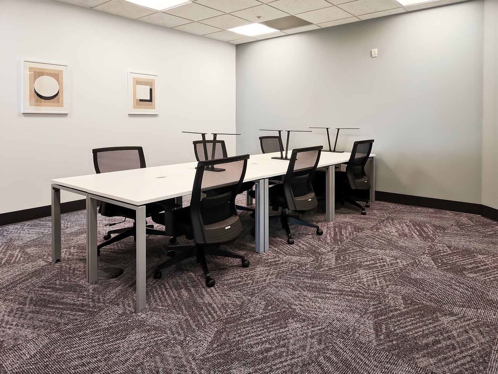 Flex Your Schedule: Rent an Office by the Hour!