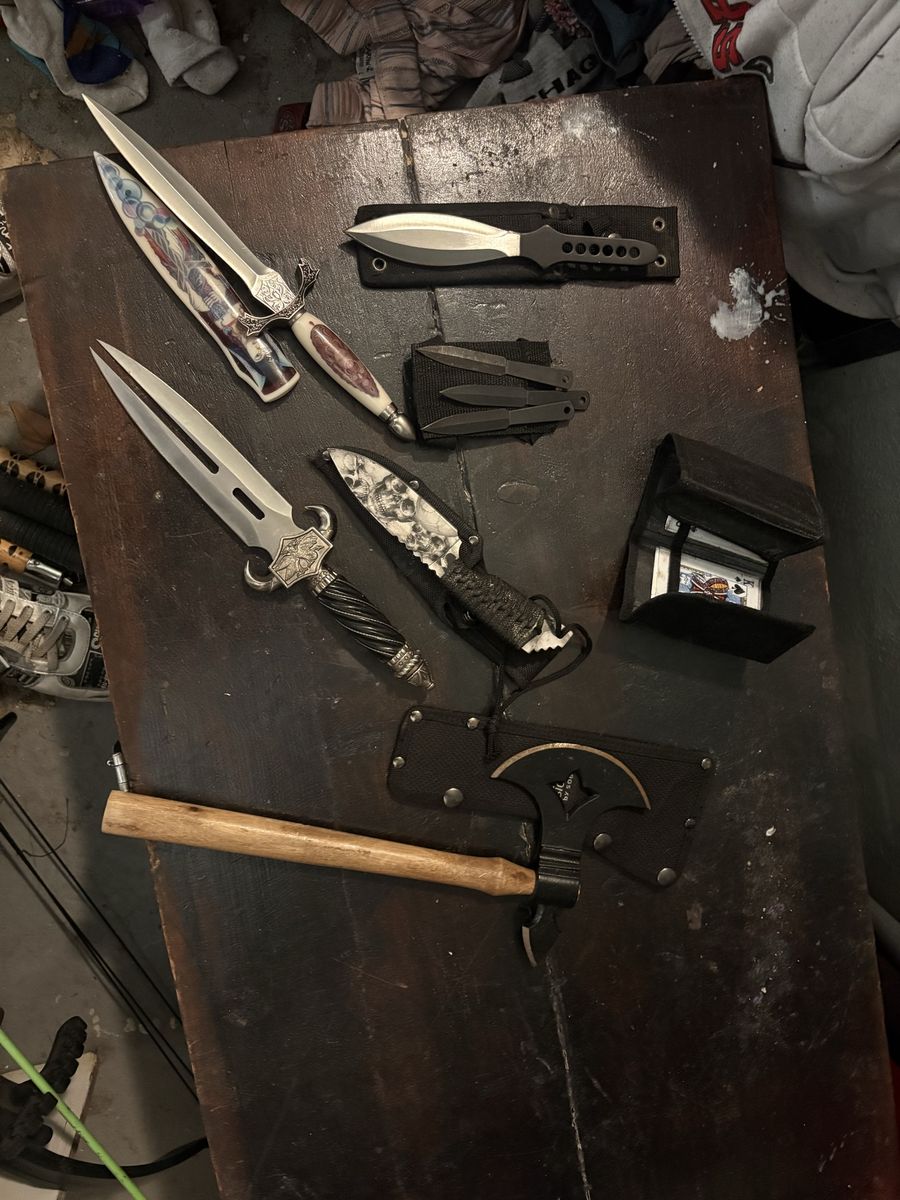 Main image 3