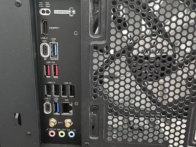 Custom Gaming PC - RTX 5090 32GB VRAM - 9800X3D CPU - 64GB DDR5 RAM - 4TB SSD