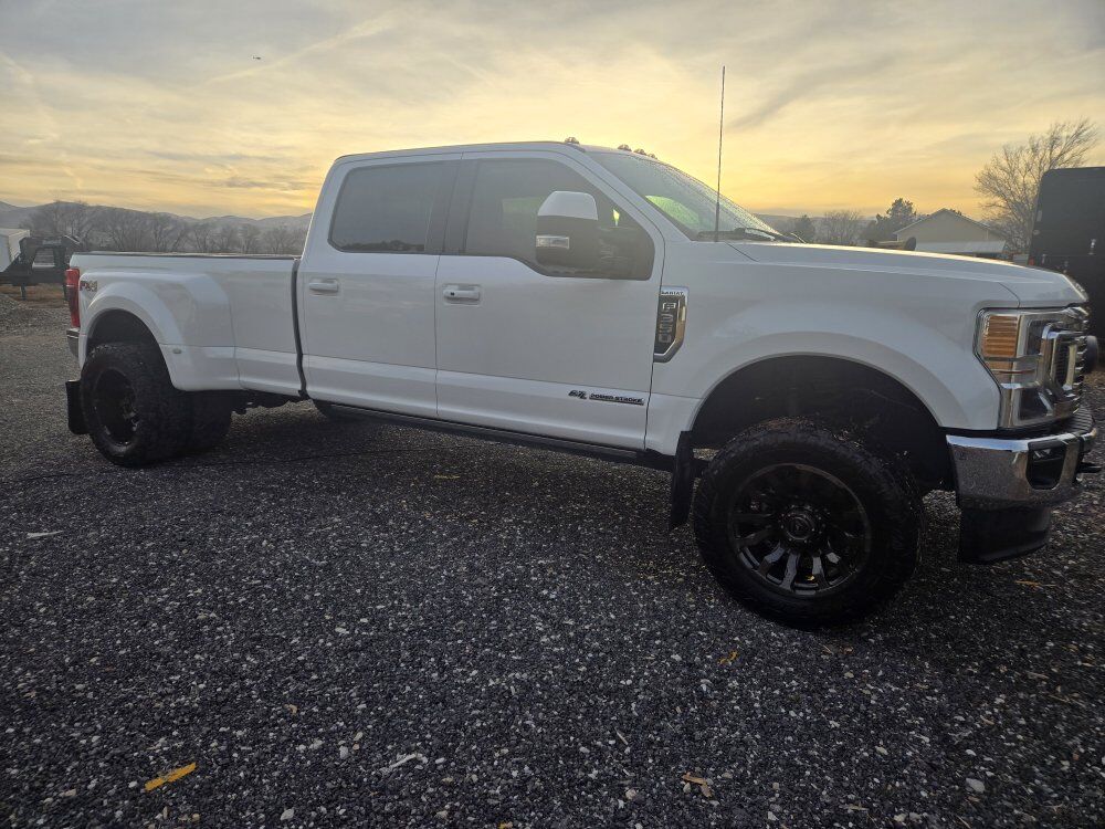 2022 Ford F-350 Super Duty Lariat