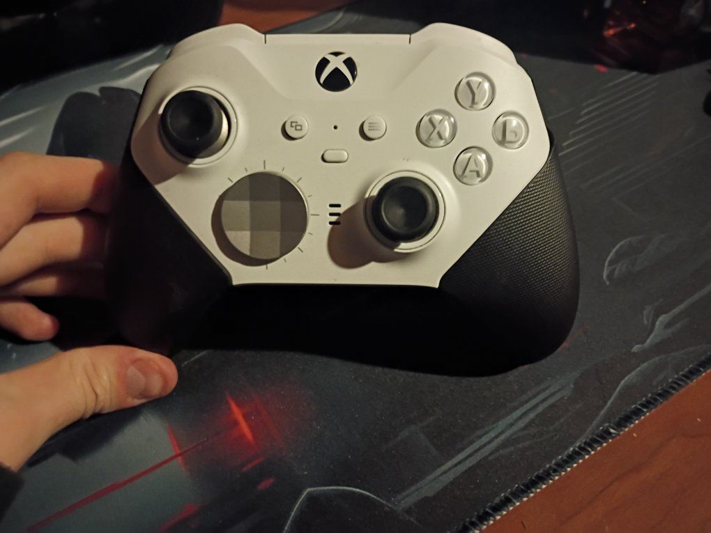 Xbox elite controller no back pedals