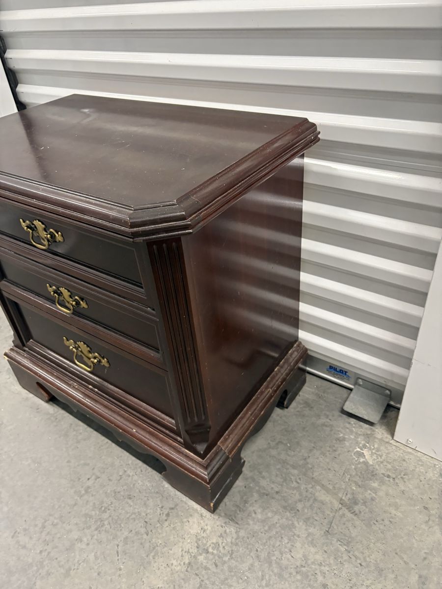 Main image 3