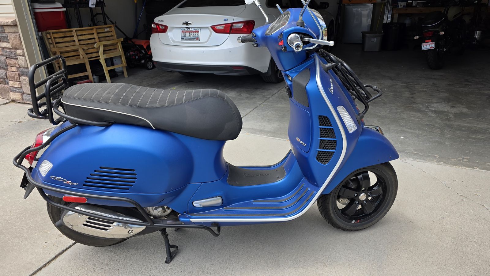 2021 Vespa GTS 300 Scooter - Blue, 1850 Miles, Upgraded Shock, Racks, Crash Cage, Windshield
