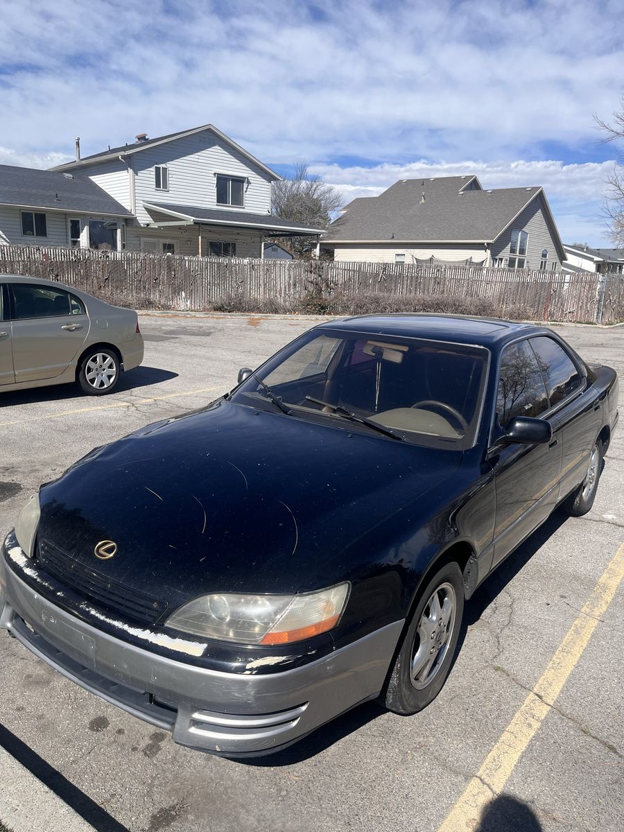 1995 LEXUS ES SE