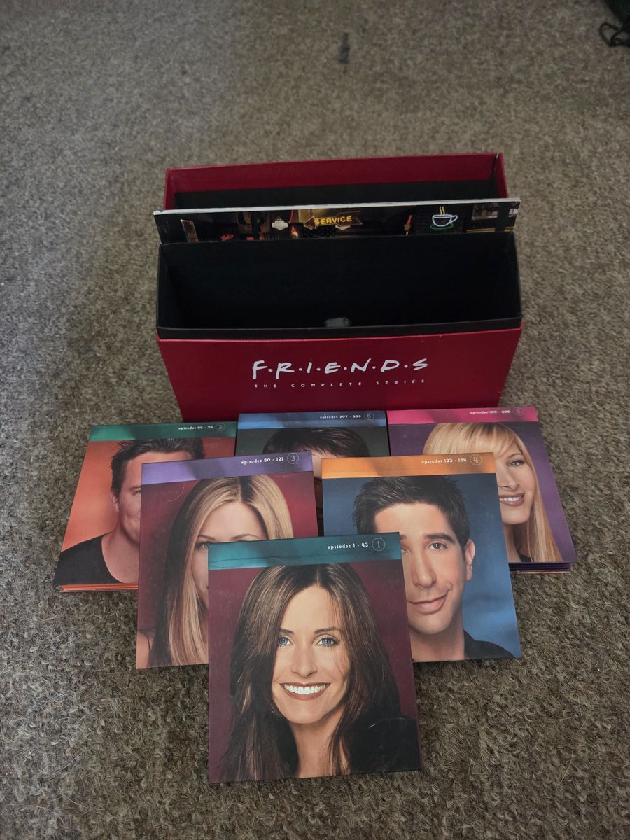 Friends: The Complete Series DVD Box Set - All 10 Seasons, Collector's Edition with Bonus Content