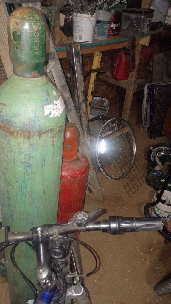 oxy accettaline tanks half full