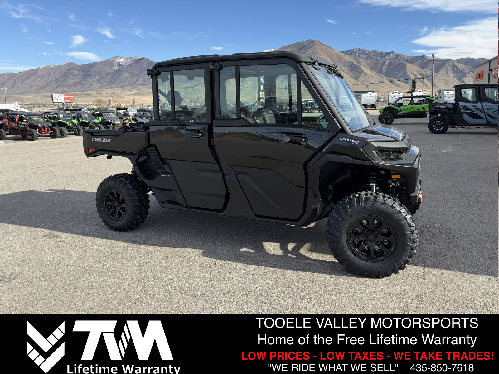 2026 Can-Am Defender MAX XT CAB HD11 W/LIFETIME WARRANTY