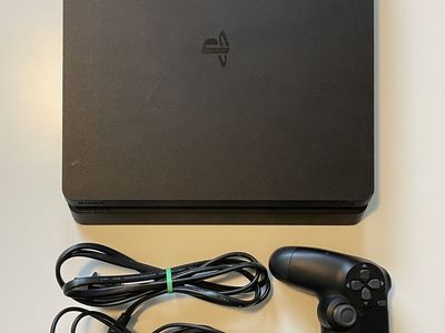 PS4 slim 1tb