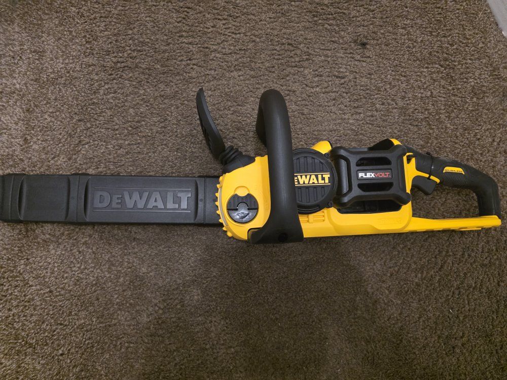 New DEWALT FLEXVOLT 60V MAX 16-inch Cordless Chainsaw (Tool Only)