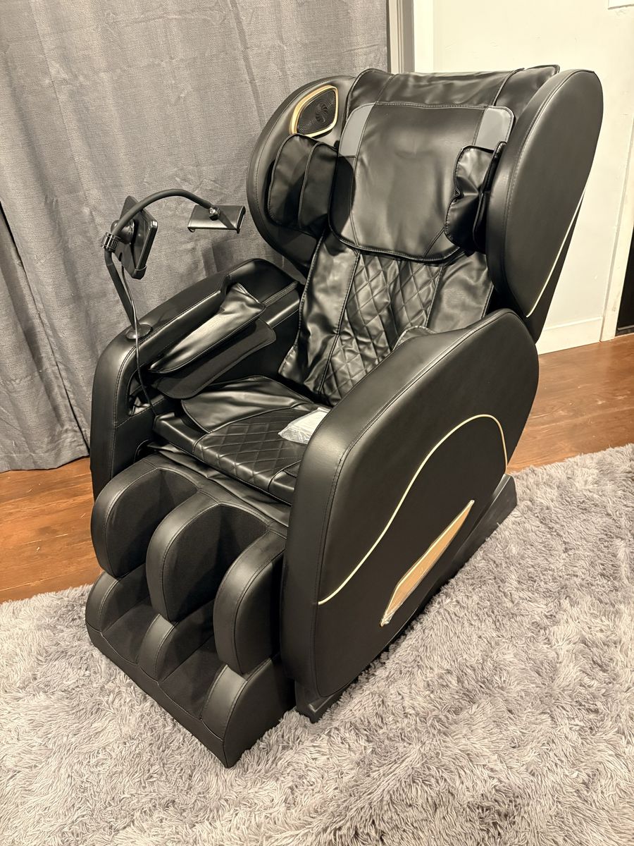 Brand new Luxurious Black Faux Leather Full Body Massage Chair with Remote Control & Built-in Speakers