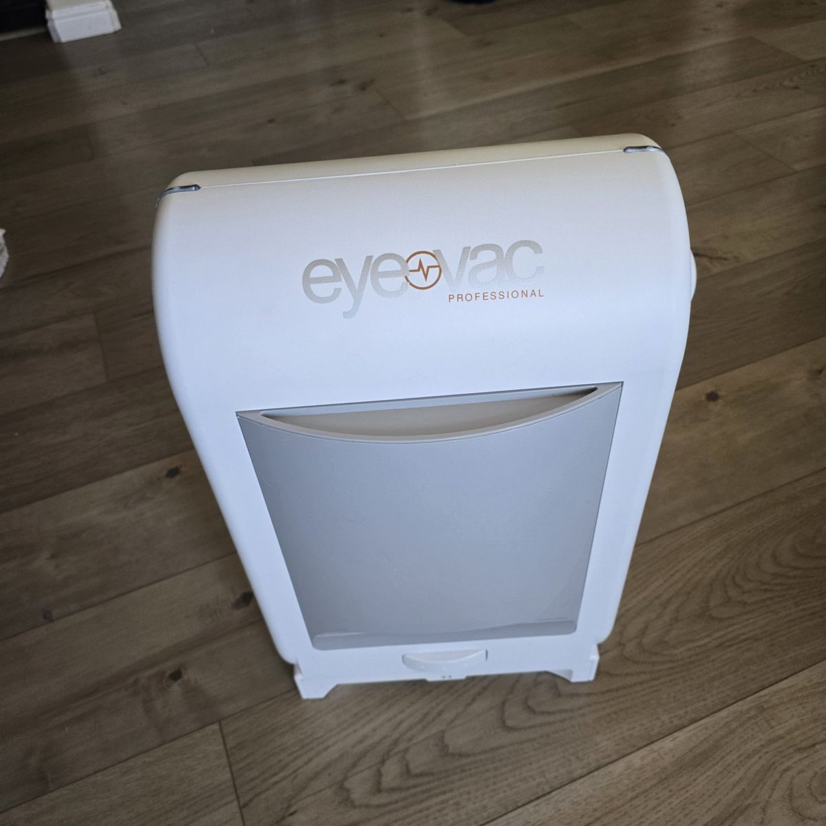 EyeVac Professional Touchless Stationary Vacuum - Designer White