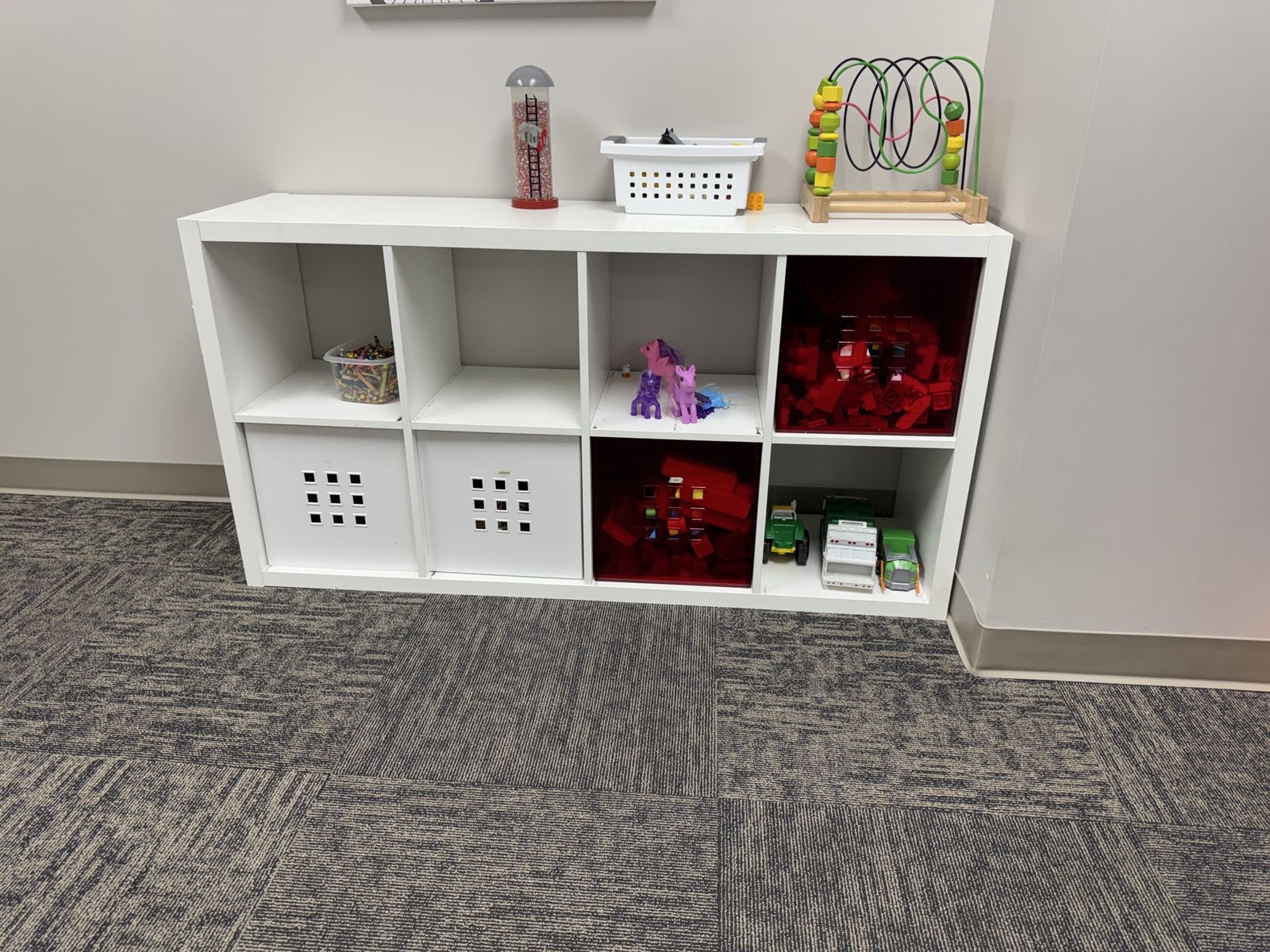 White Cube Storage Shelf Unit - 8 Cubbies with 2 White & 2 Red Bins, Ideal for Organizing Toys & Books