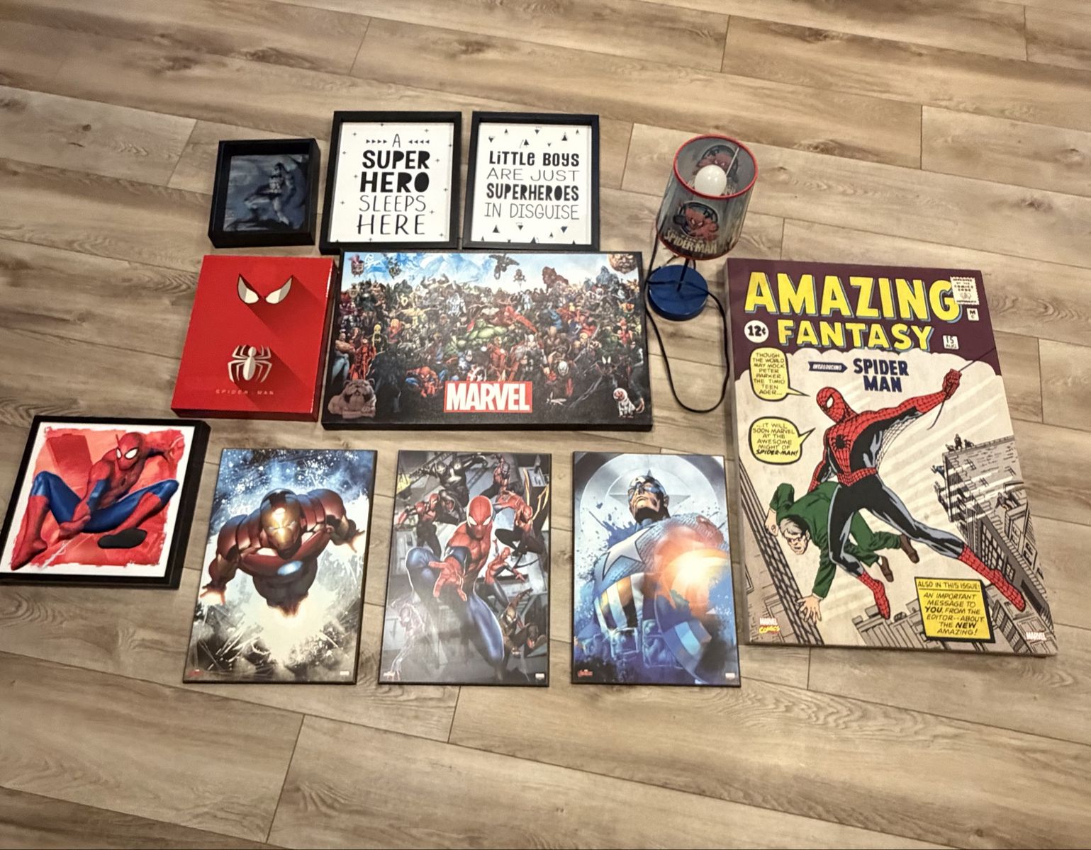 Marvel Superhero Room Decor Bundle - Canvas Art Prints, Framed Wall Decor & Spider-Man Lamp (10 Pieces)