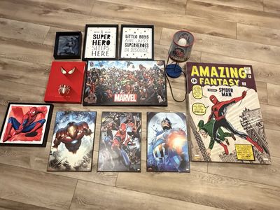 Marvel Superhero Room Decor Bundle - Canvas Art Prints, Framed Wall Decor & Spider-Man Lamp (10 Pieces)