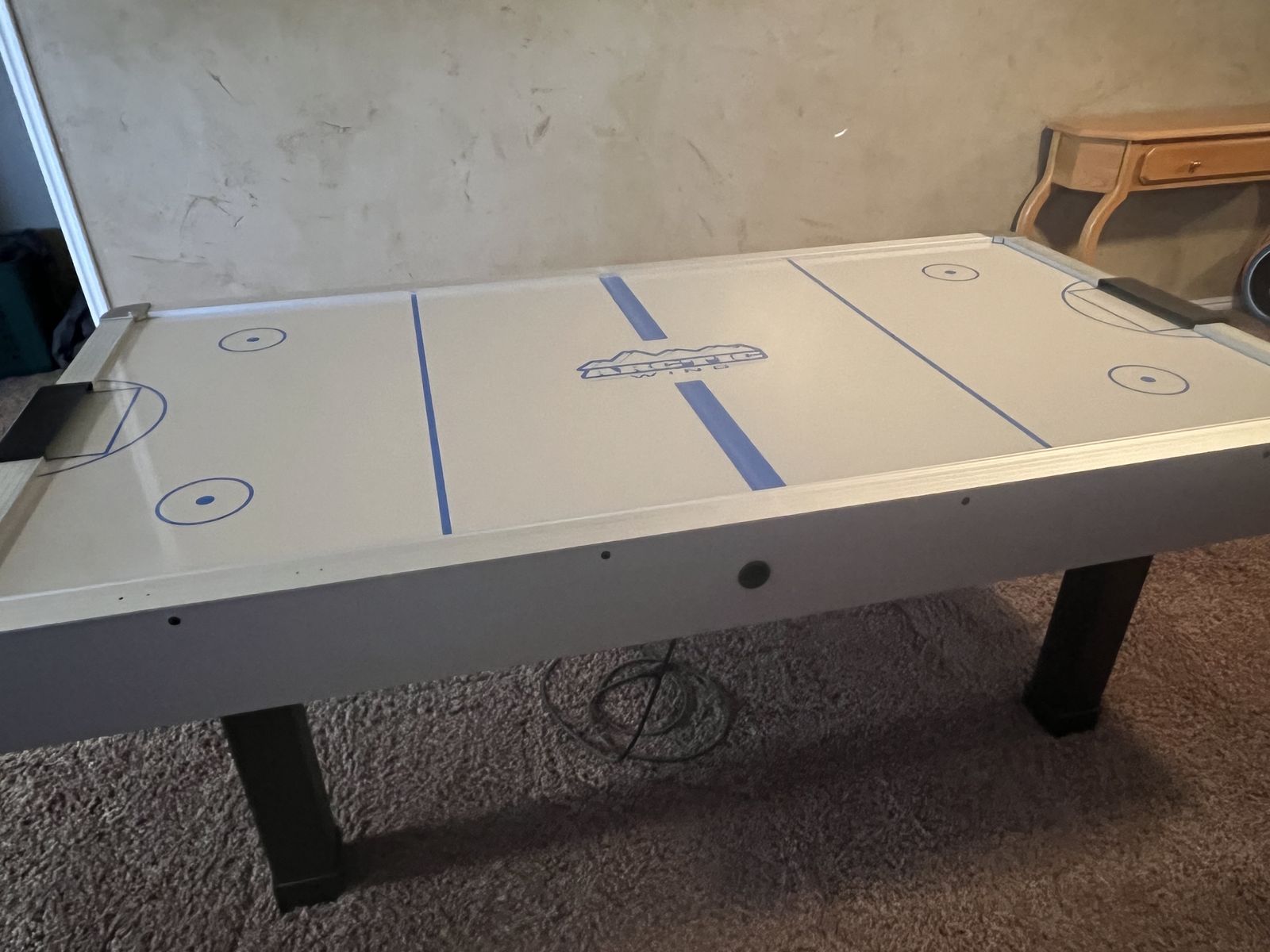Air Hockey Table