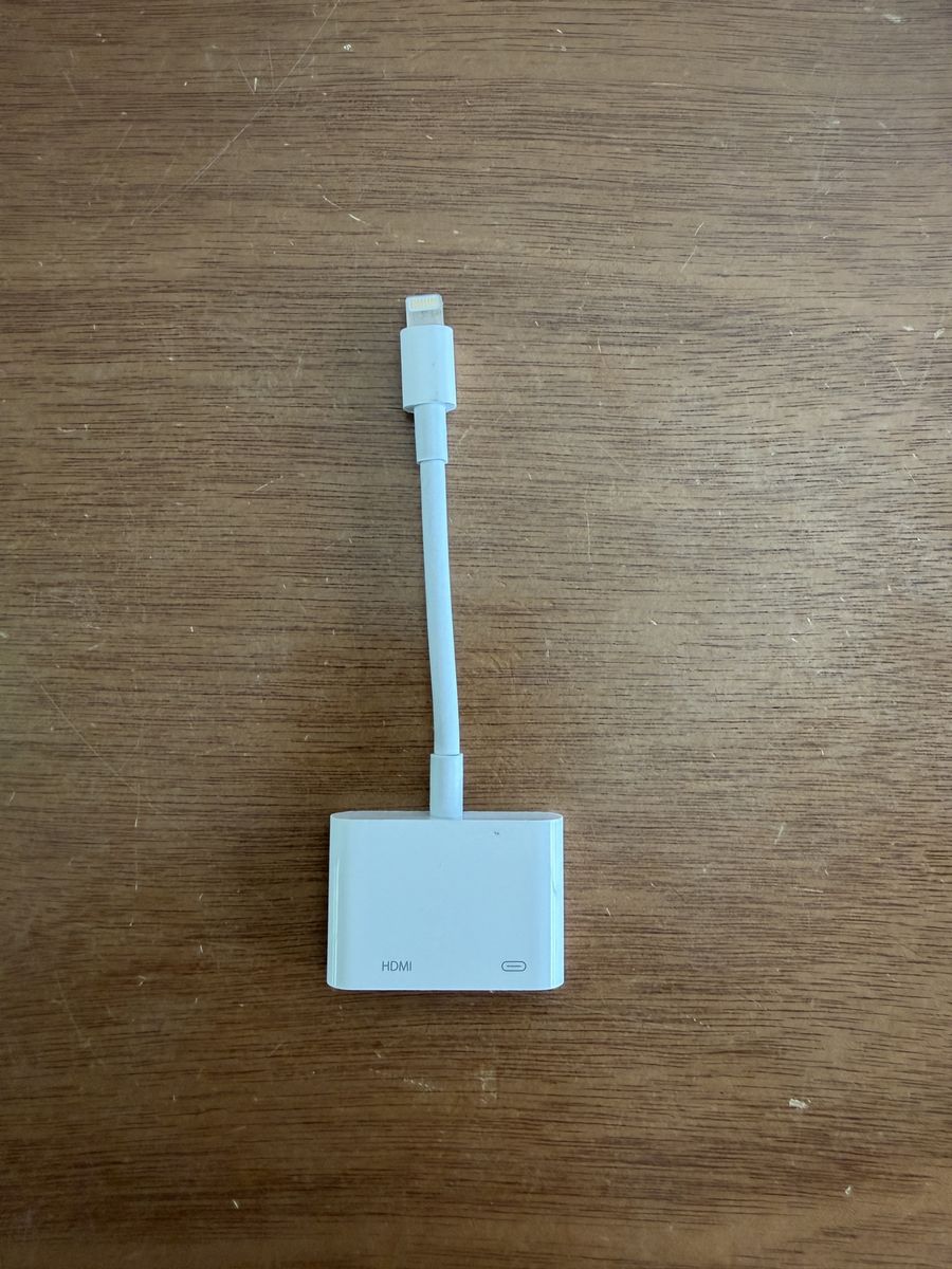 Apple Lightning to HDMI adapter