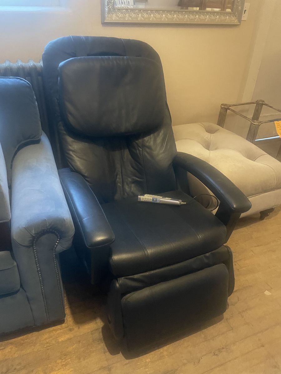 Used - Human Touch HT-135 Robotic Massage Chair - Black