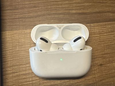 AirPods Pro 1 with MagSafe charging case
