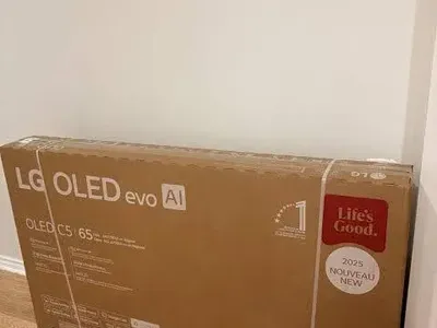 NEW - LG C5 65 OLED TV