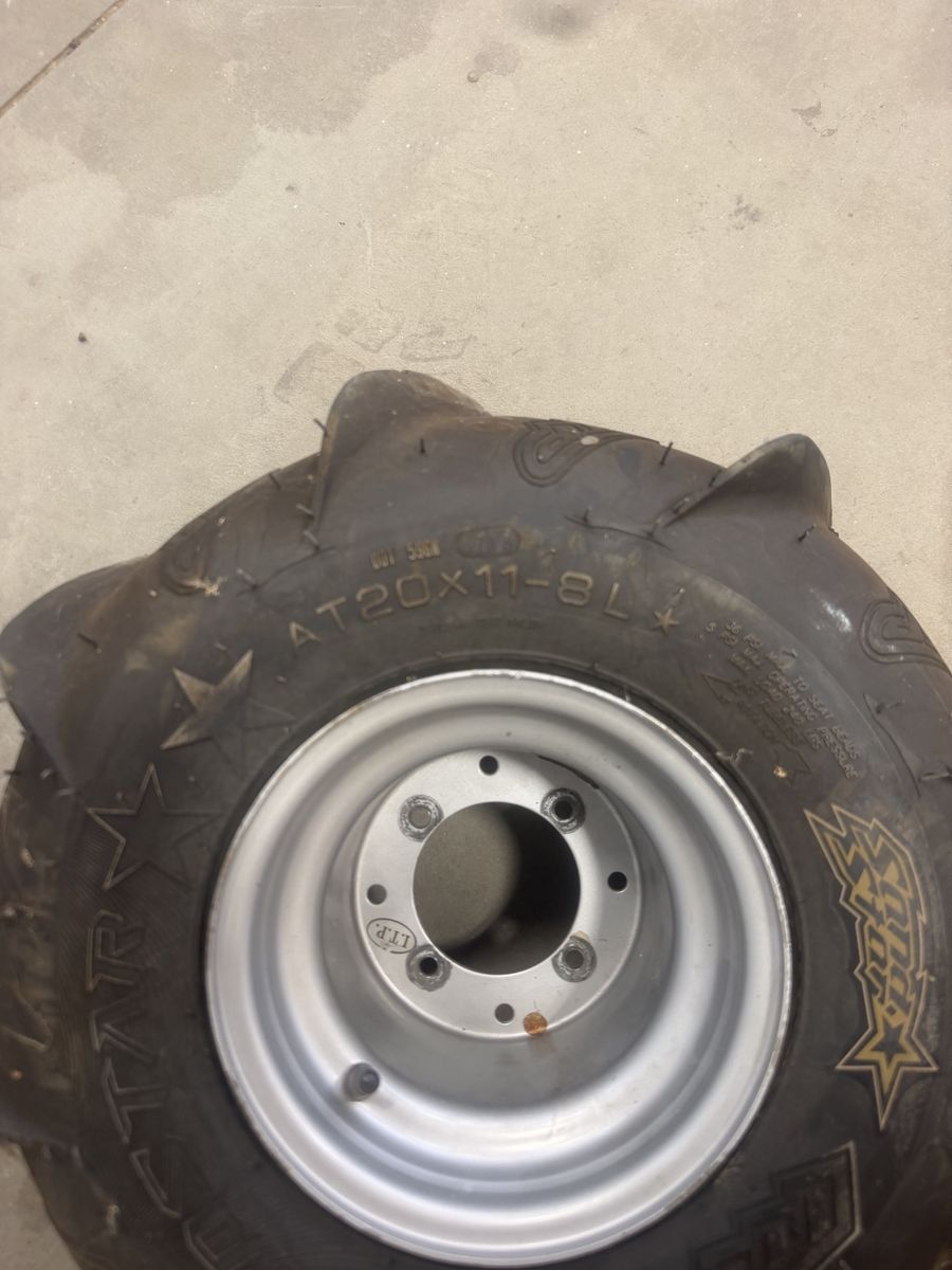 Sand paddle wheels and tires