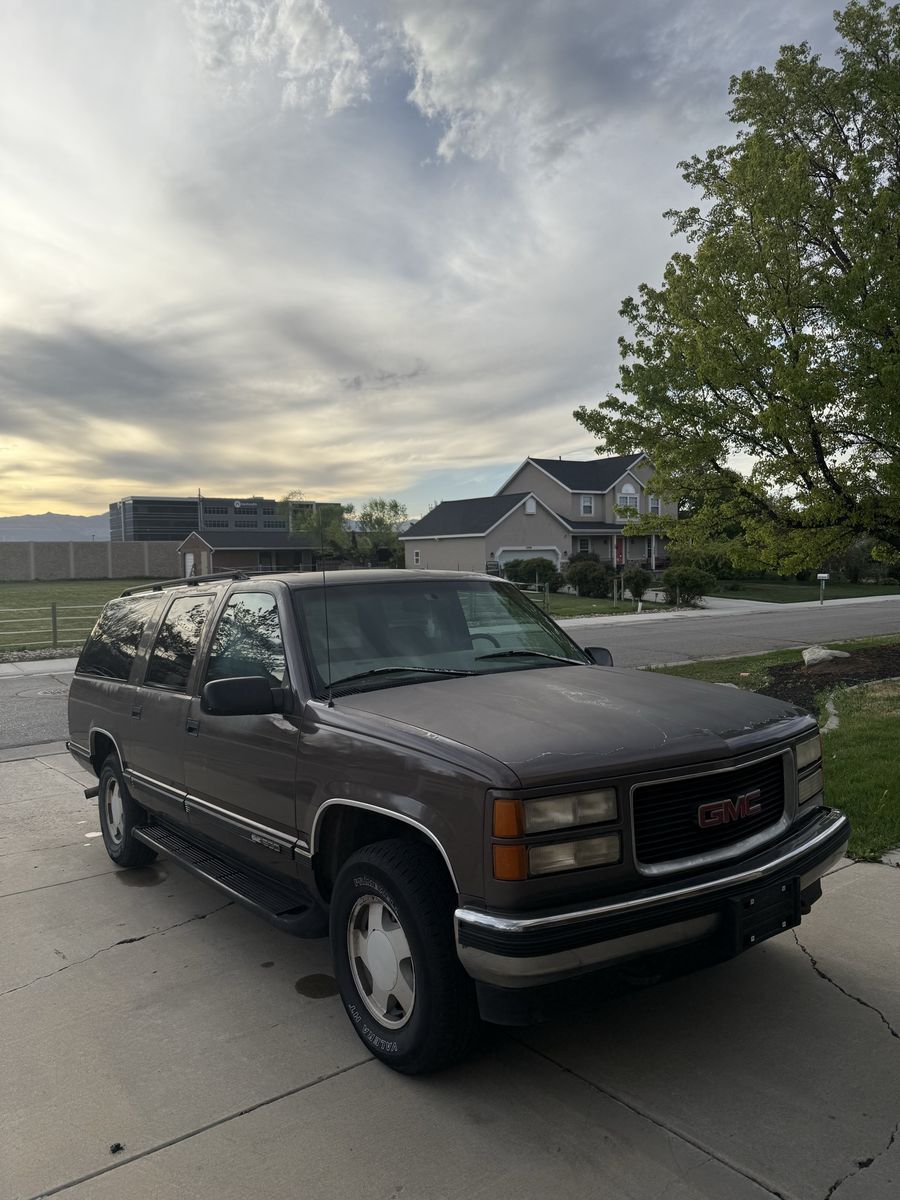 1997 GMC SUBURBAN K1500