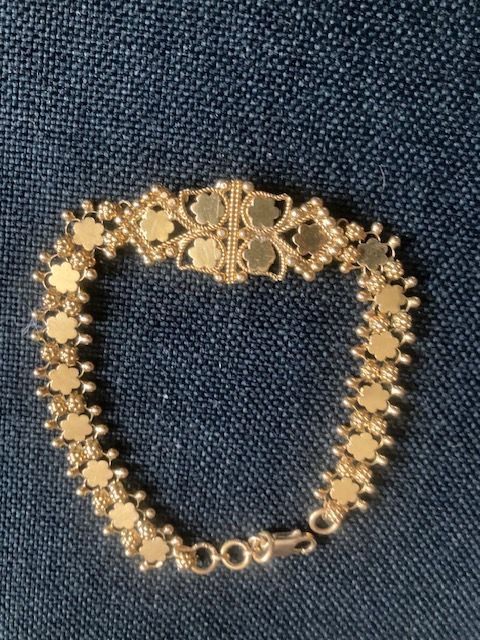 Yellow Gold Unique bracelet from India