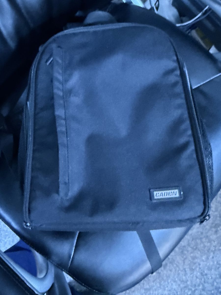 Canera bag, 2 sandisk SD cards