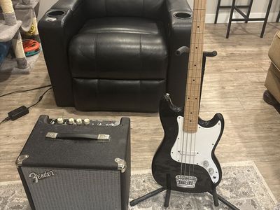 Fender Rumble 25 And Squier Bronco Bass Combo