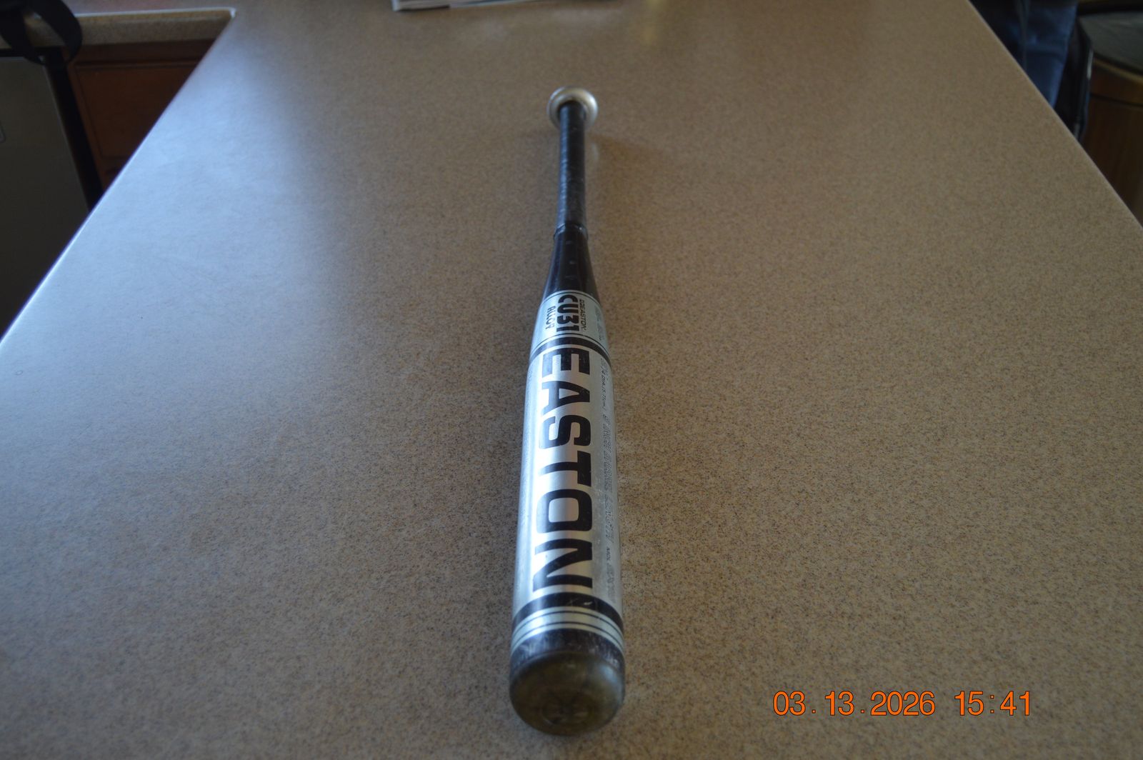 Easton 28/20 Girl's Softball Bat