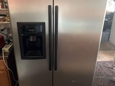 LG French Door w/ Ice & Water in Door