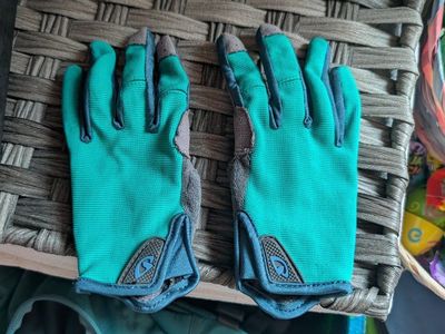 Giro Teal and Gray Mountain Biking Gloves - Size S