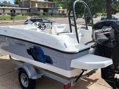 2020 Bayliner Element 18