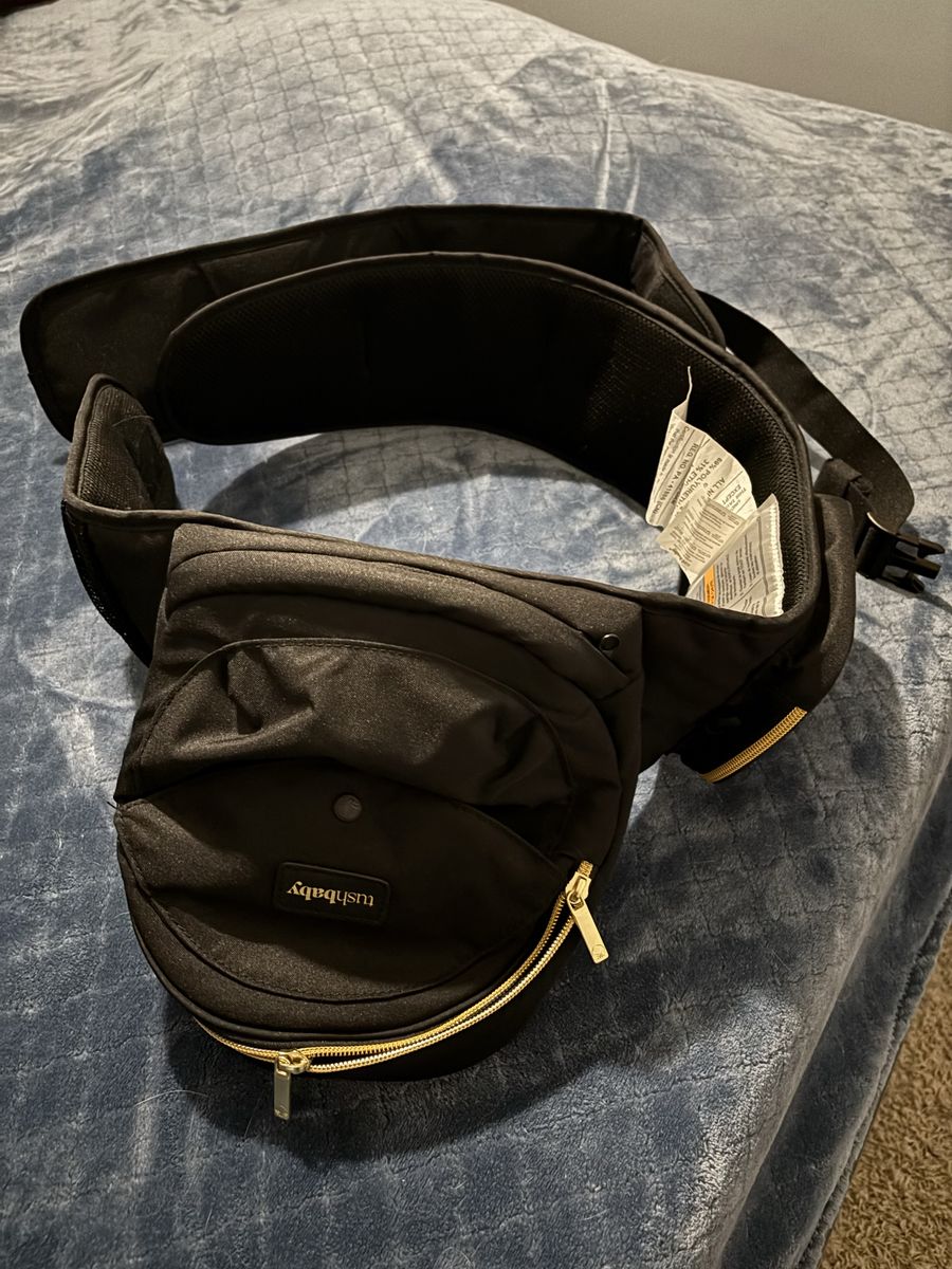 Tushbaby Hip Seat Baby Carrier -2 Black with Gold Zippers - Excellent Condition