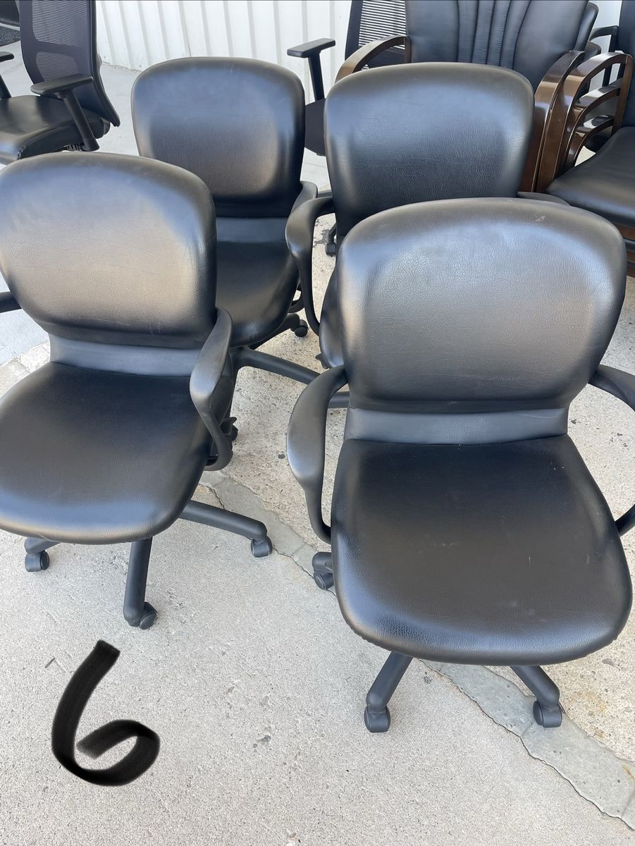Black Leather Office Desk Chairs on Casters - Rolling Executive Swivel Chairs