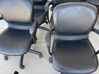 Black Leather Office Desk Chairs on Casters - Rolling Executive Swivel Chairs