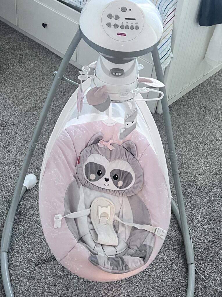 Fisher-Price Baby Swing – Excellent Condition