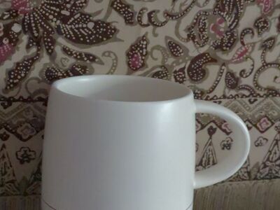 Amy Hamley Magenta mug