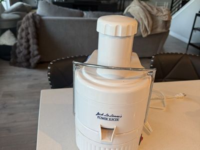 Jack Lalanne's Power Juicer Electric Juice Extractor White with Accessories