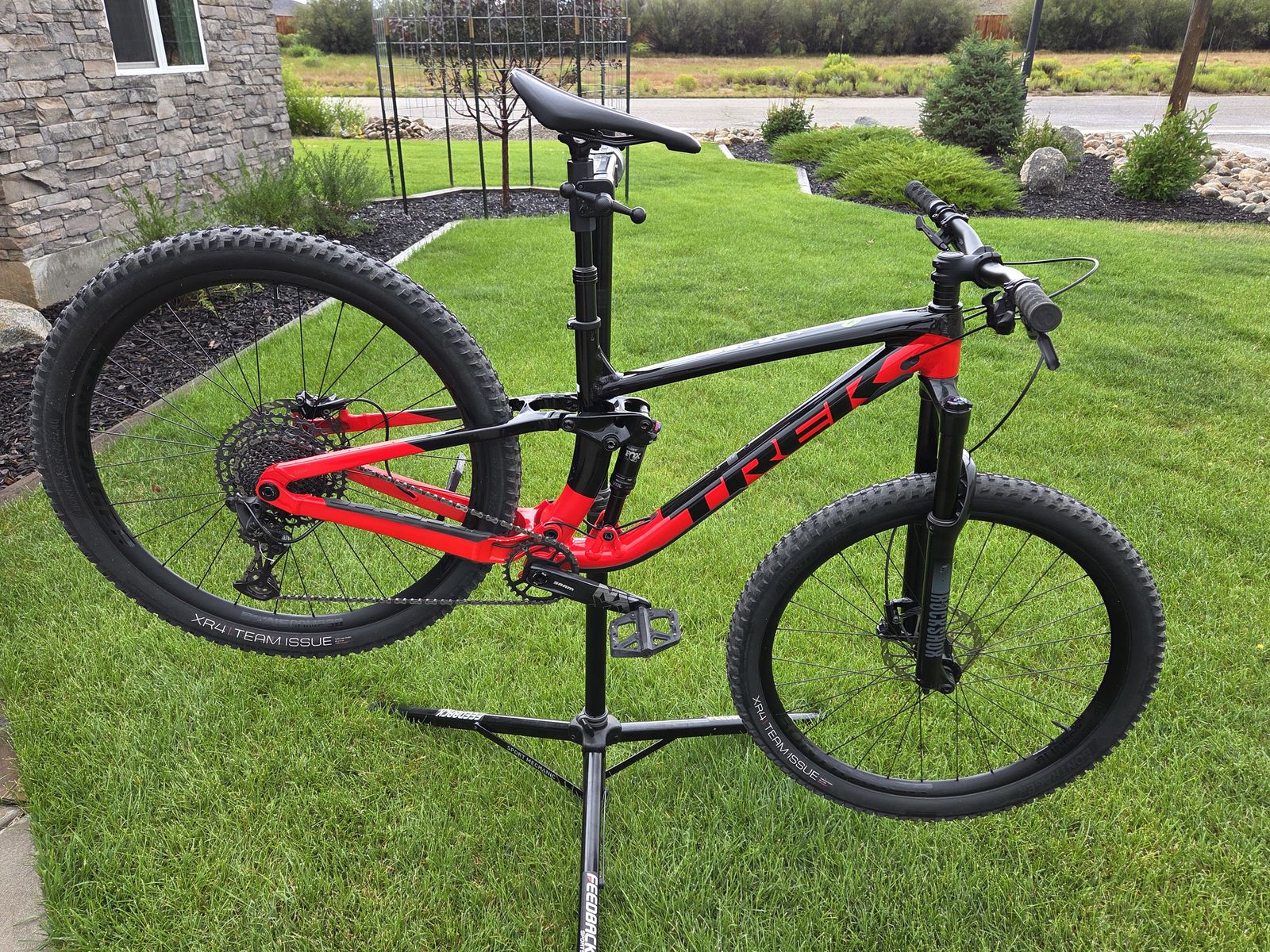 2022 TREK FUEL EX 7