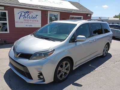 2020 Toyota Sienna SE Premium