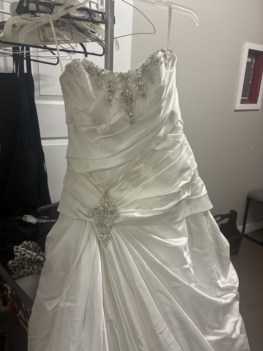 Main image 4
