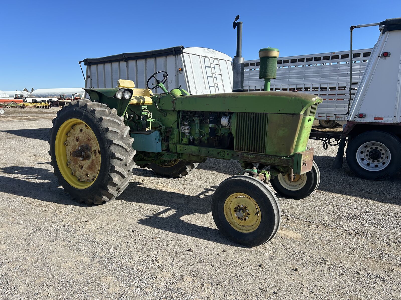 John Deere 4020