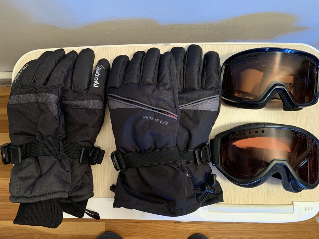 Waterproof Ski Gloves & Ski goggles
