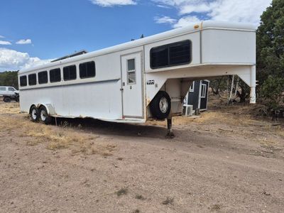 1999 Gooseneck Horse Trailer