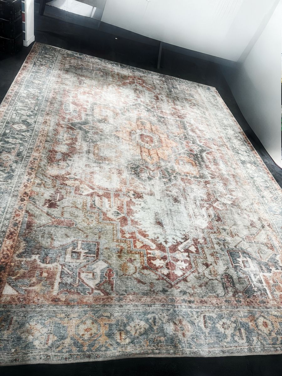 10 x 14 AREA RUG