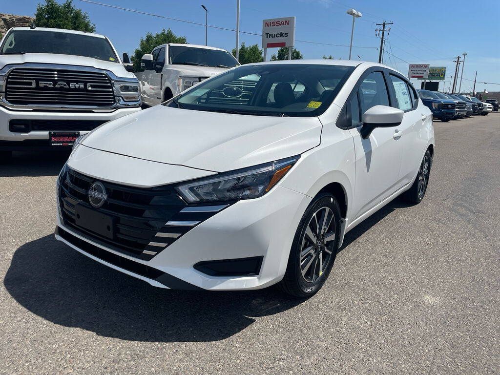 2025 Nissan Versa SV