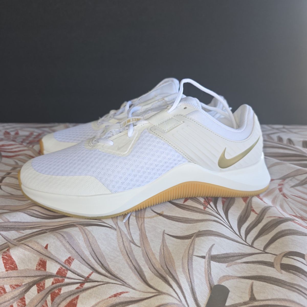 NIKE Women's MC Trainer CU3584-105 White size 11