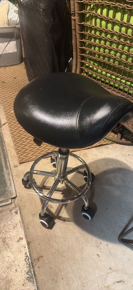 Black Ergonomic Rolling Saddle Stool Chair with Adjustable Height