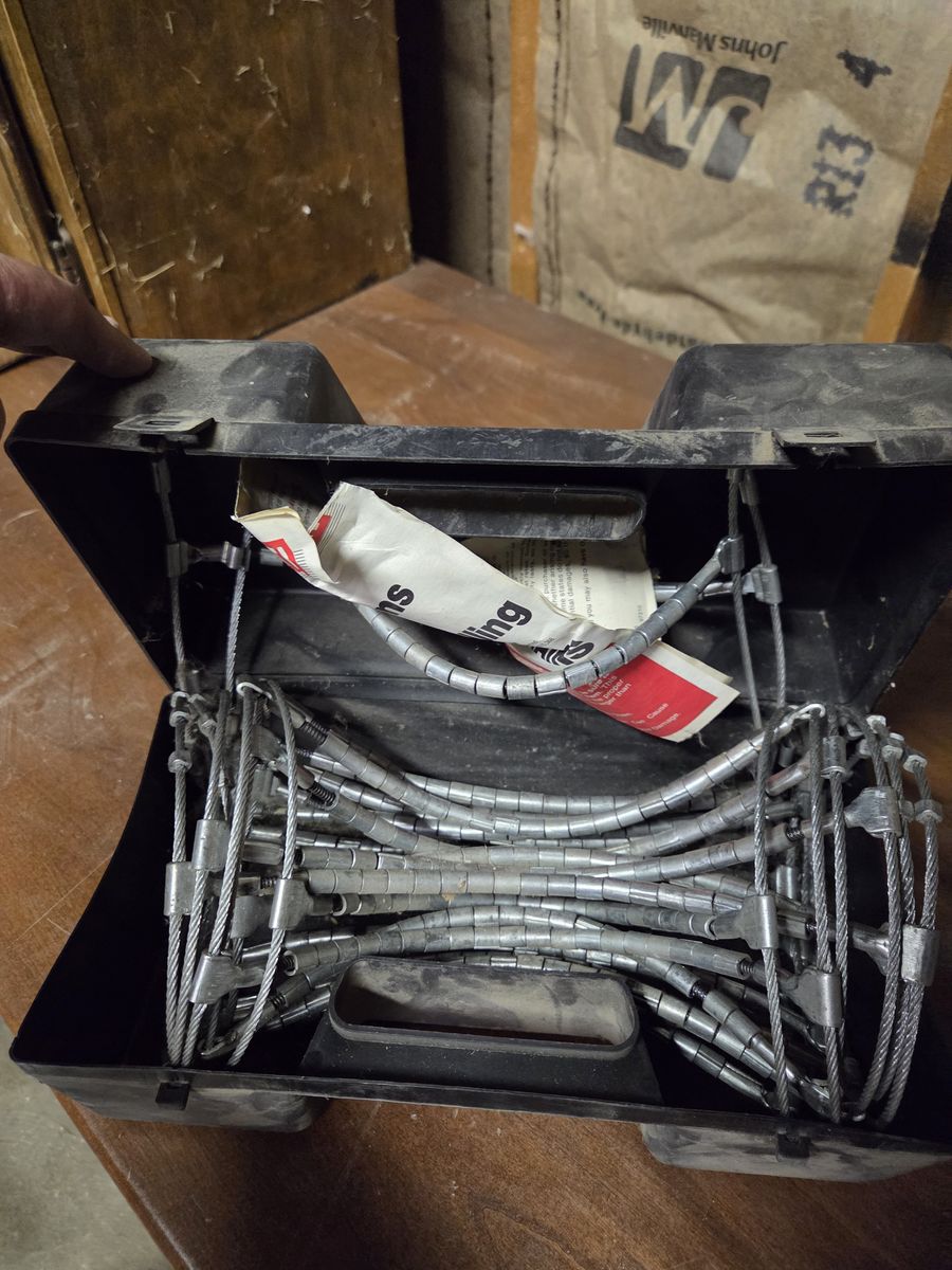 Car tire chains(never used)